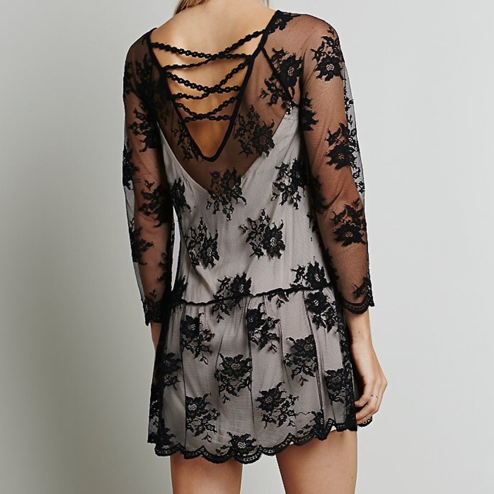 Swingy Floral Lace DRESS Black Scalloped Lined - Picture 3 of 5